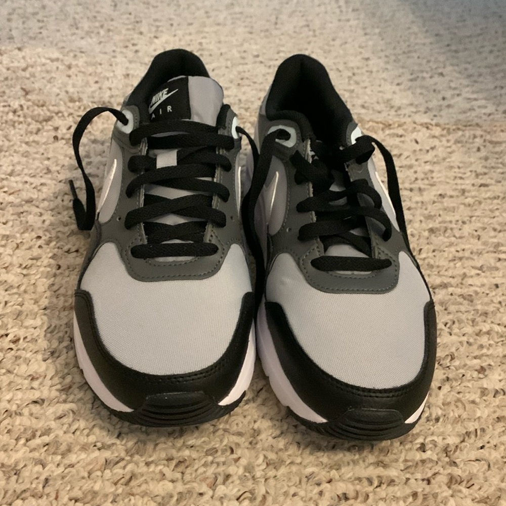 Men’s Nike Air Max for sale. NO BOX.